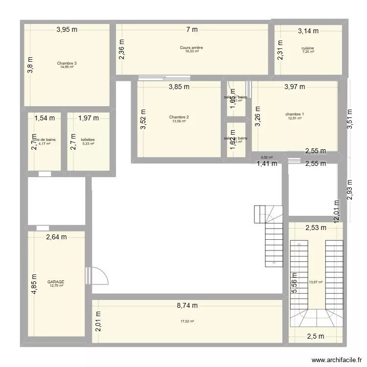 ndeye toure1. Plan de 13  et 122 m²