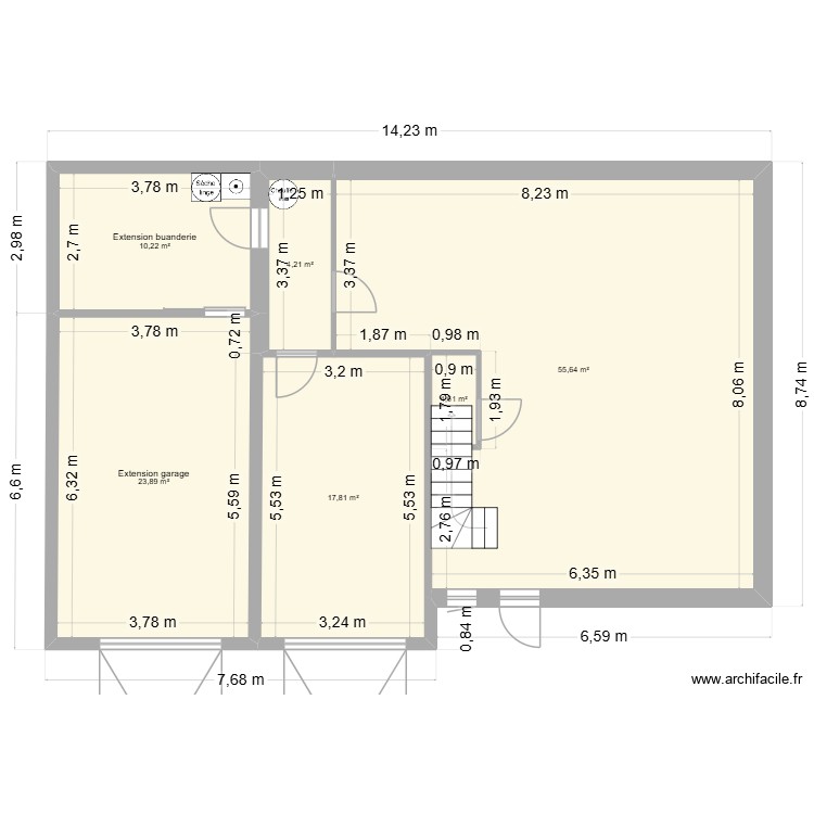 Extension a gauche. Plan de 0 pièce et 0 m2