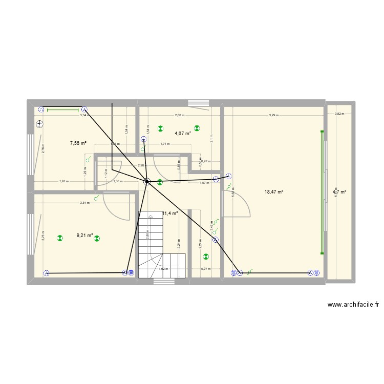 Prises Etage. Plan de 6 pièces et 56 m2