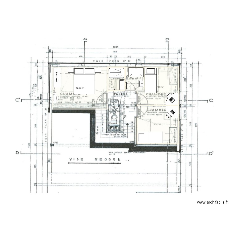 Comeraz1er. Plan de 0 pièce et 0 m2