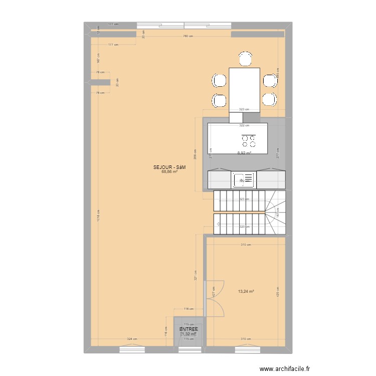 SOISSONS_RDC. Plan de 4 pièces et 92 m2