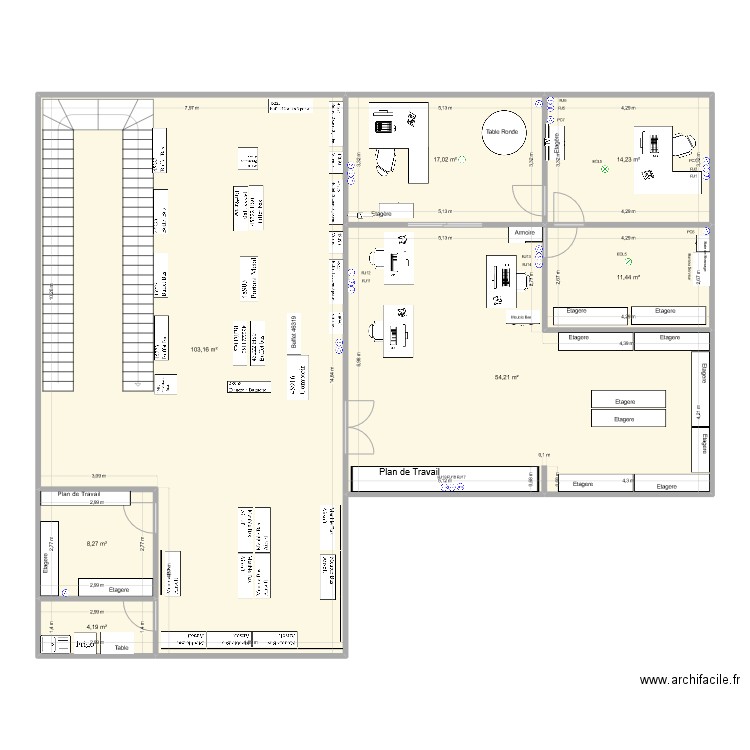 BIC Tipaerui. Plan de 7 pièces et 213 m2