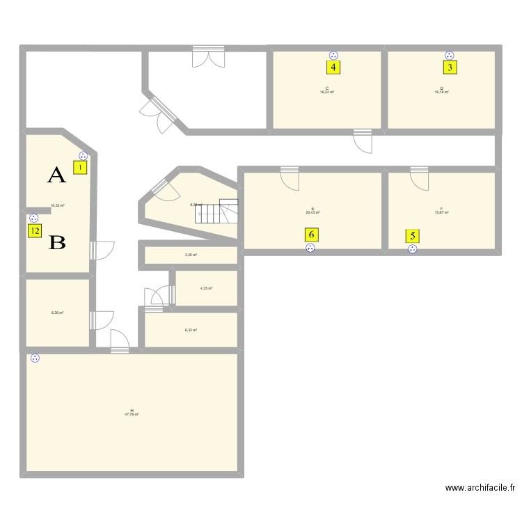 CPAS evacuation ok. Plan de 20 pièces et 335 m2