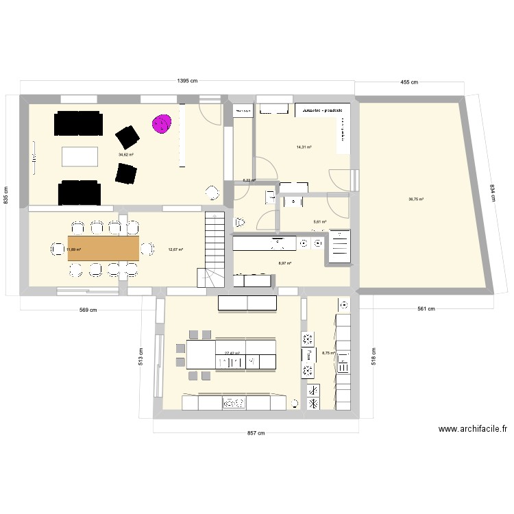 Salon Steph. Plan de 10 pièces et 167 m2