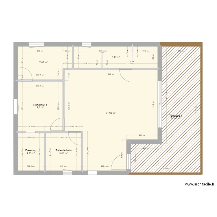 Les Bogues V2. Plan de 11 pièces et 150 m2