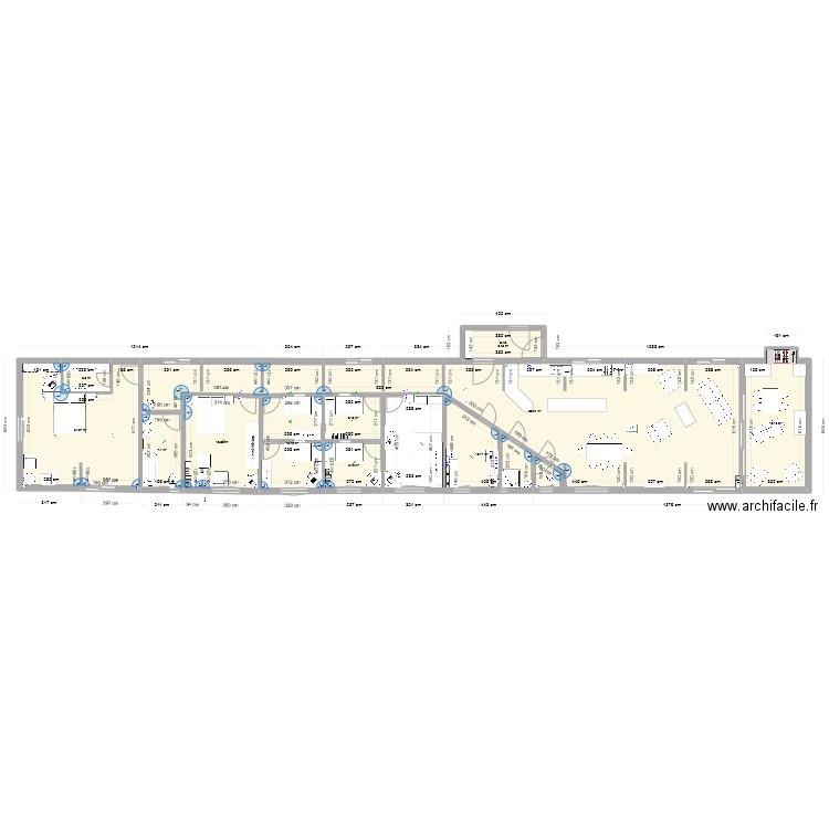 HAG56. Plan de 11 pièces et 219 m2