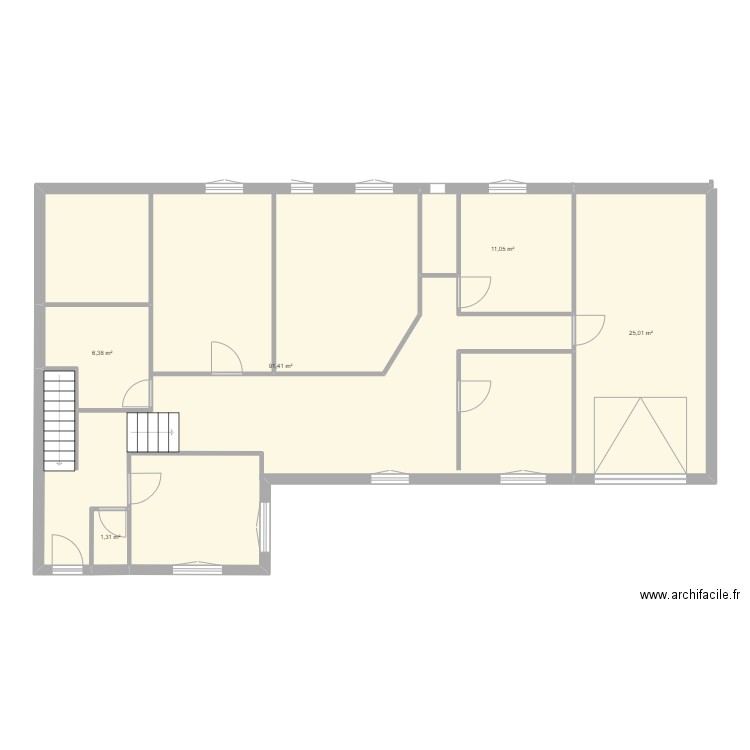 rdc chalons. Plan de 5 pièces et 135 m2