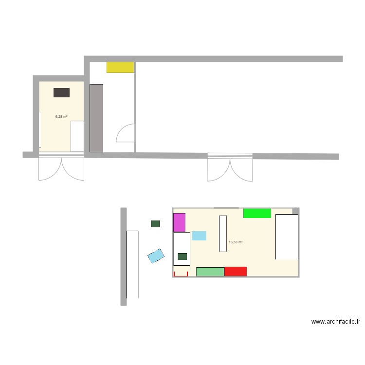 Local prépa peinture. Plan de 0 pièce et 0 m2