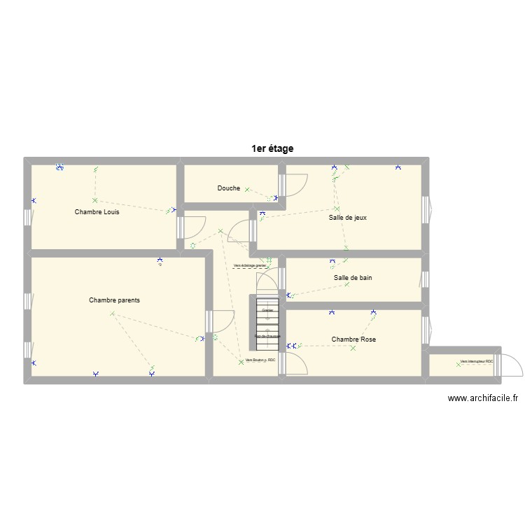 1er etage. Plan de 8 pièces et 102 m2