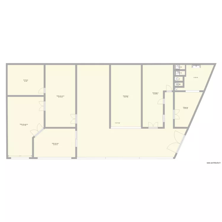 Ecole de formation Avant. Plan de 