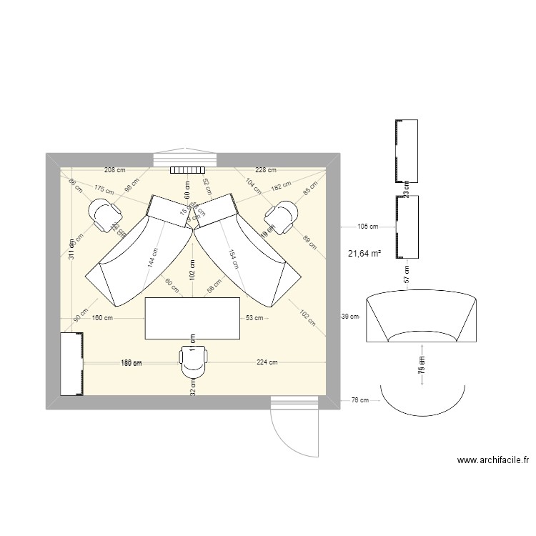 Bureau RCP avec bureau assis debout. Plan de 1 pièce et 22 m2