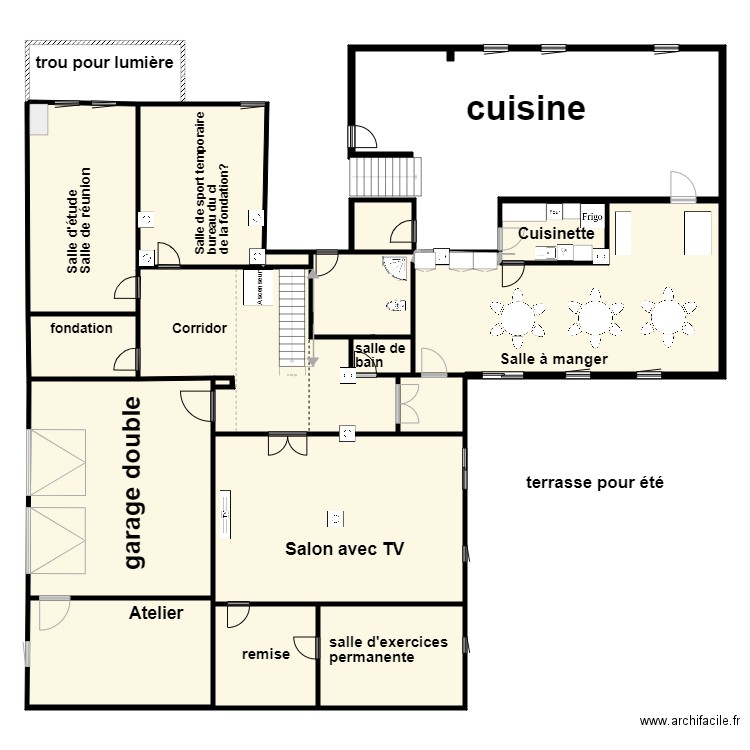 sous sol avec amphithéatre. Plan de 0 pièce et 0 m2