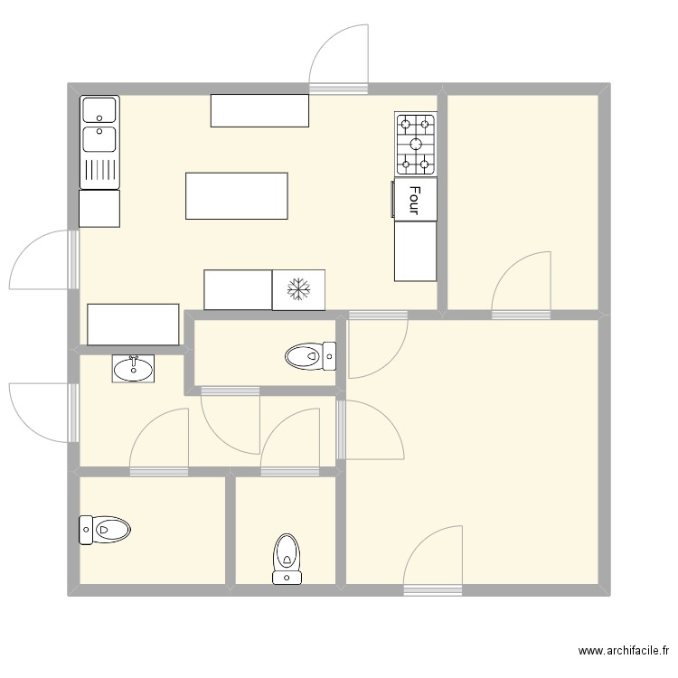 Préale - Cuisine, stock et sanitaires. Plan de 7 pièces et 44 m2