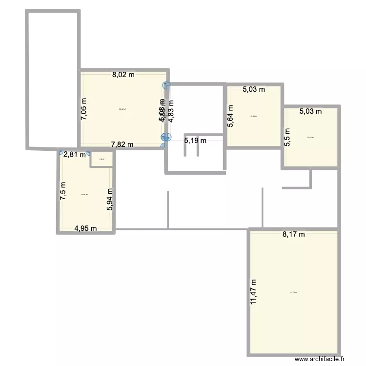 maison a faire. Plan de 7  et 243 m²