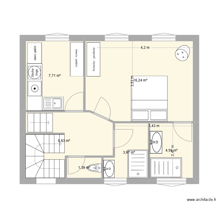 beynes haut. Plan de 6 pièces et 43 m2