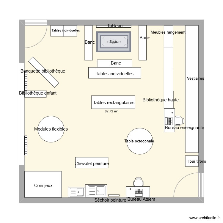 Classe. Plan de 0 pièce et 0 m2