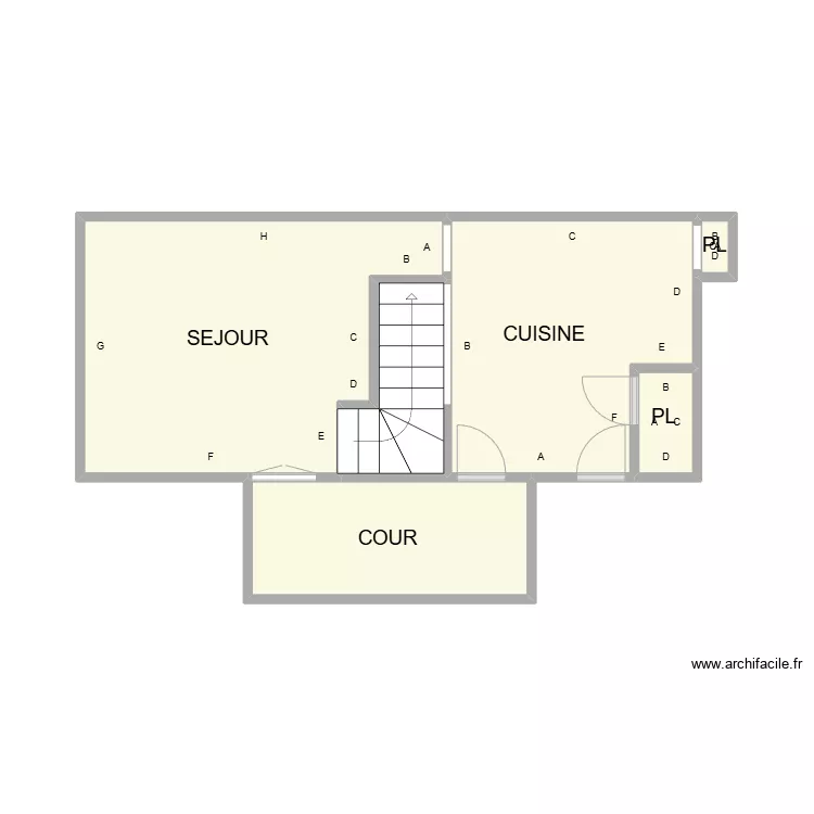 PLAN NIMES RDC COUR DROITE PLB BON ENFANT. Plan de PLAN NIMES RDC COUR DROITE PLB BON ENFANT. Plan de