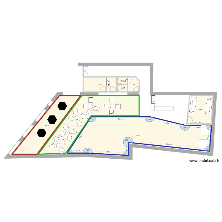SALLE de JEU. Plan de 8 pièces et 186 m2