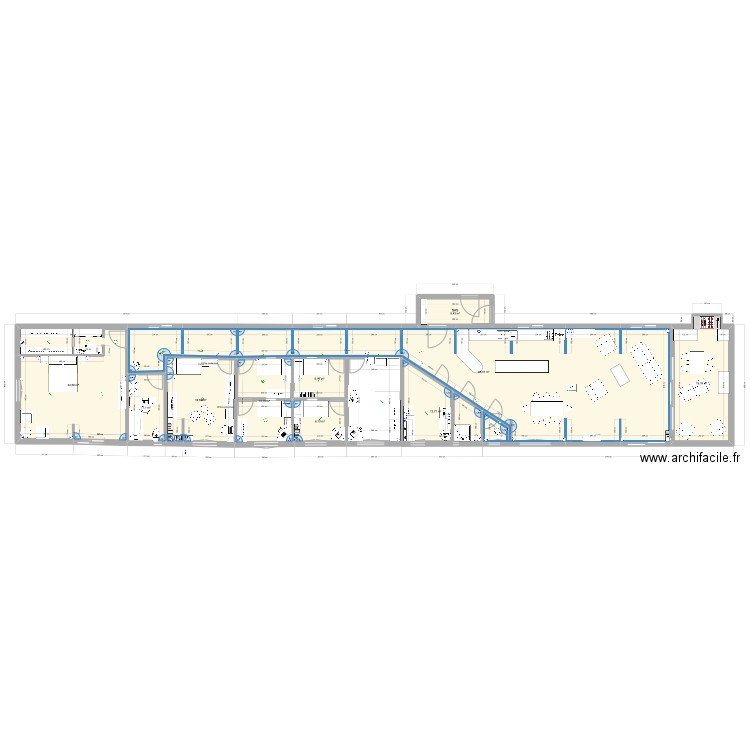 HAG57. Plan de 10 pièces et 219 m2