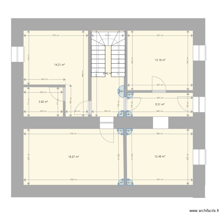 F 8 CAVES. Plan de 0 pièce et 0 m2