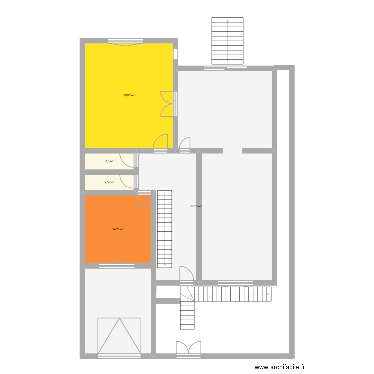 RDC. Plan de 5 pièces et 136 m2