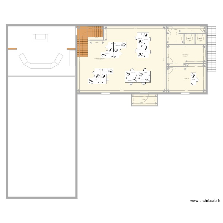 CAVEIRAC RDC2. Plan de 7 pièces et 172 m2