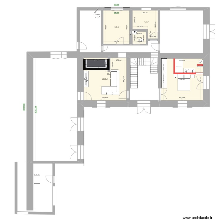 casa com quarto. Plan de 5 pièces et 68 m2