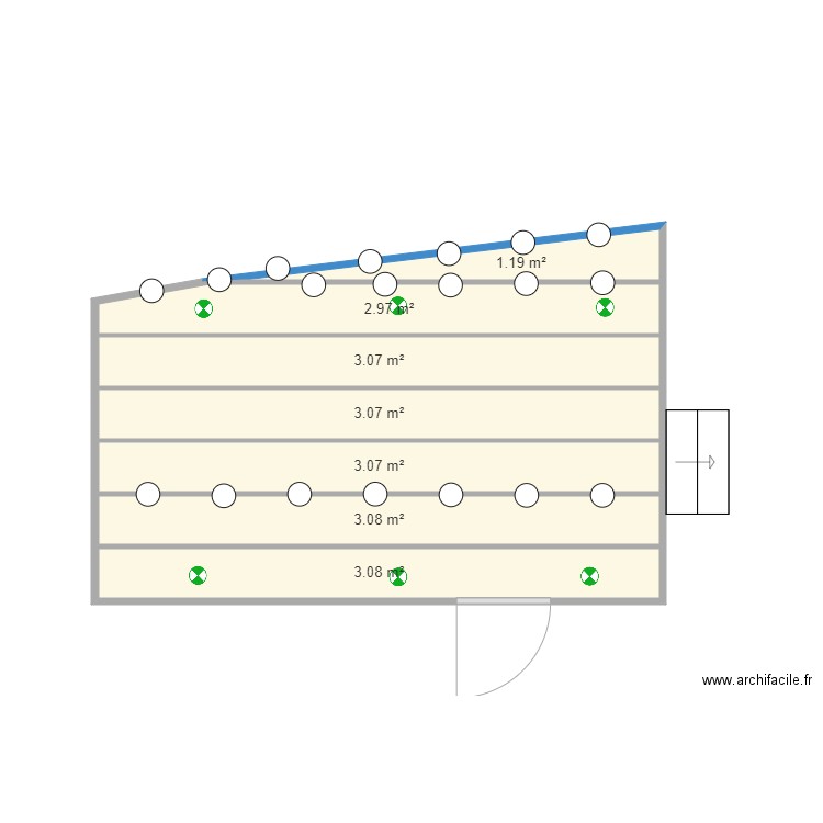 Terrasse haute facade. Plan de 0 pièce et 0 m2