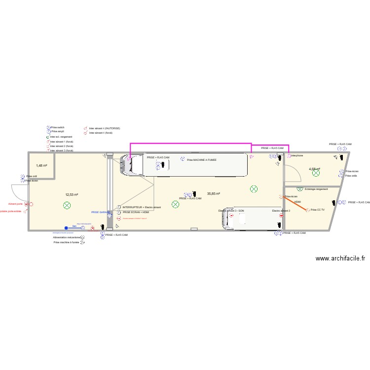 Salle Pompiers. Plan de 4 pièces et 55 m2