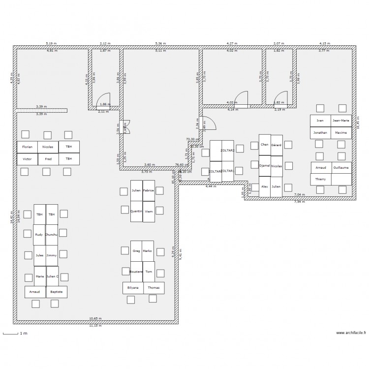 1er Etage. Plan de 0 pièce et 0 m2