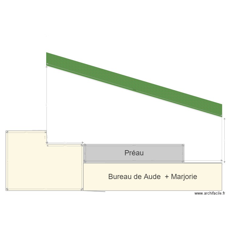 Petite cour. Plan de 0 pièce et 0 m2