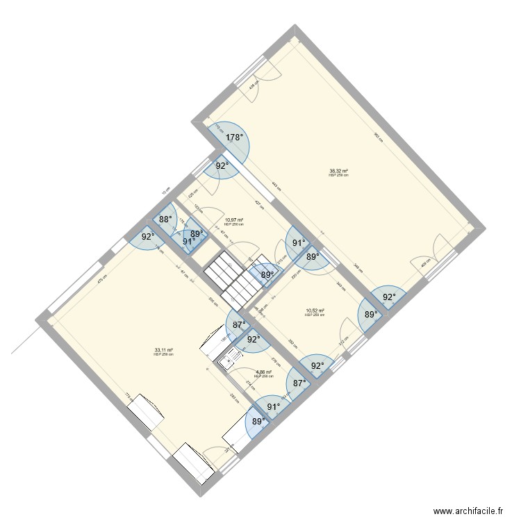 RDC etage. Plan de 7 pièces et 100 m2
