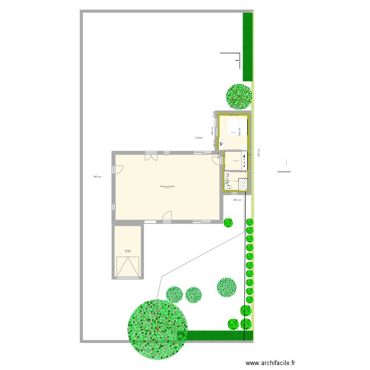 Plan de masse réévalué. Plan de 8 pièces et 100 m2