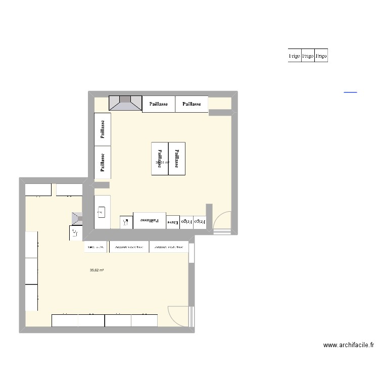 Salle C204 et C202. Plan de 2 pièces et 72 m2