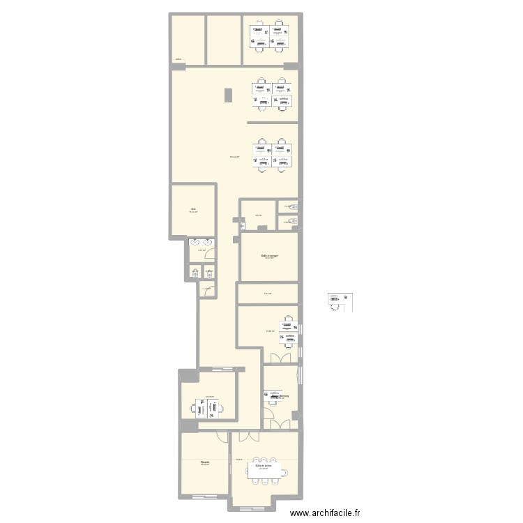 Pau_Casals. Plan de 16 pièces et 277 m2