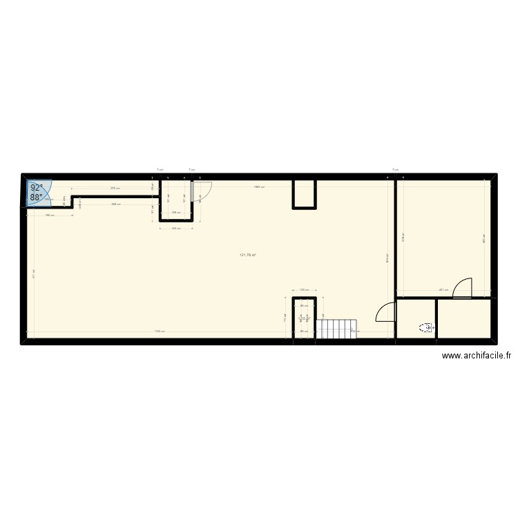 Ideal a table. Plan de 4 pièces et 130 m2