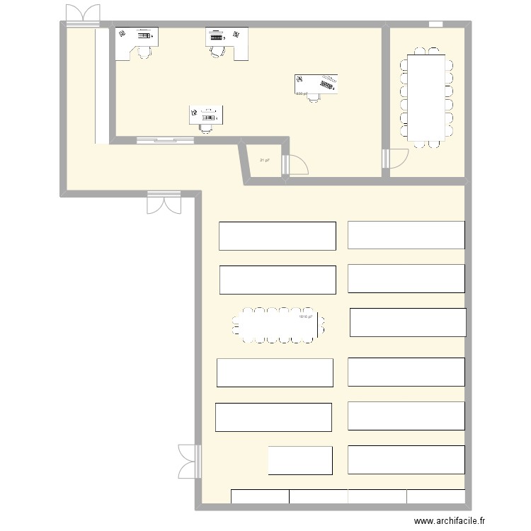 bureau. Plan de 3 pièces et 248 m2