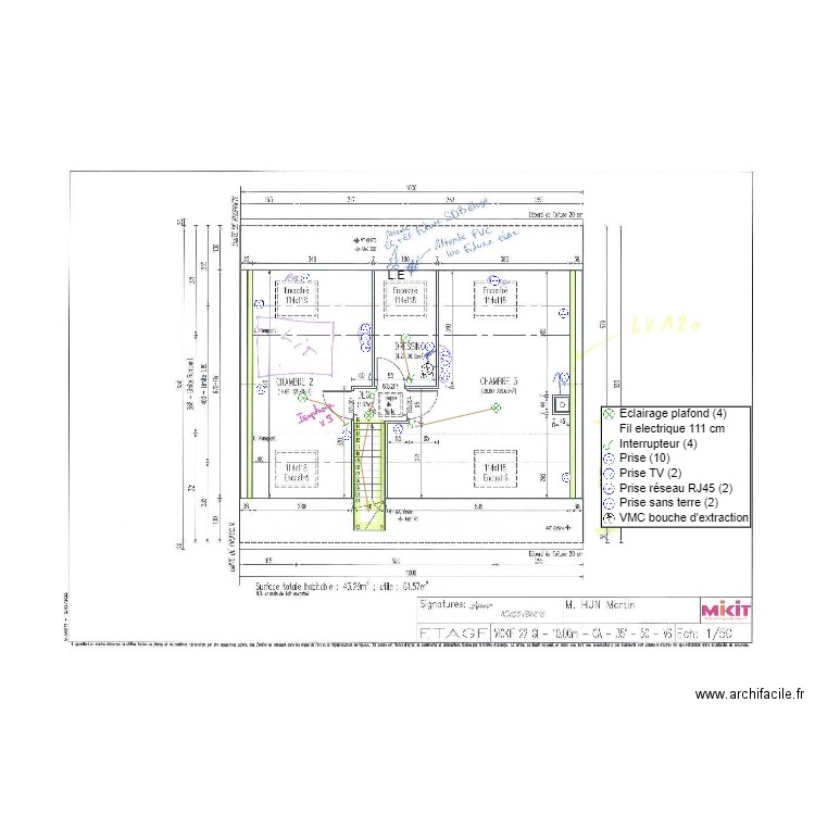 HUN ETAGE. Plan de 0 pièce et 0 m2