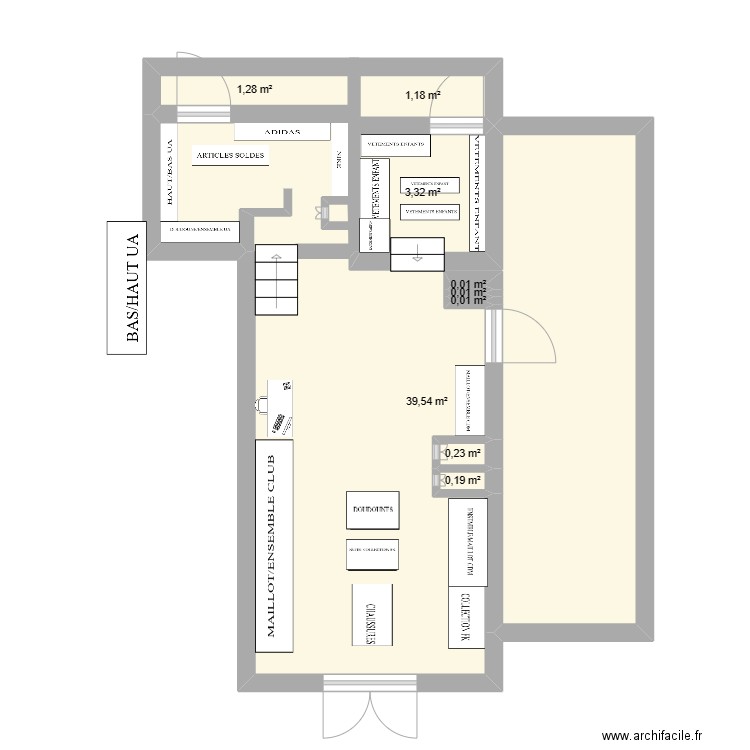 RDC. Plan de 9 pièces et 46 m2