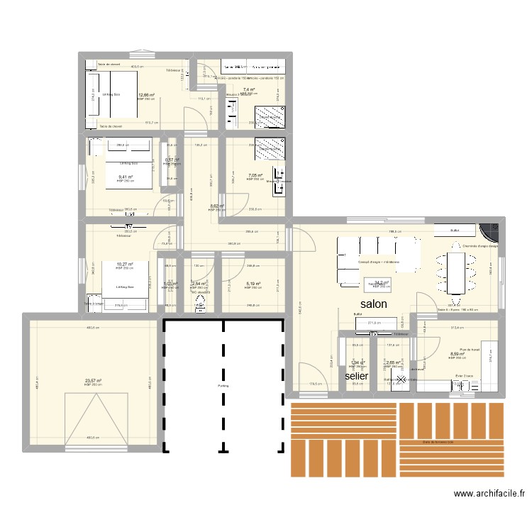 MAISON BLED. Plan de 15 pièces et 136 m2