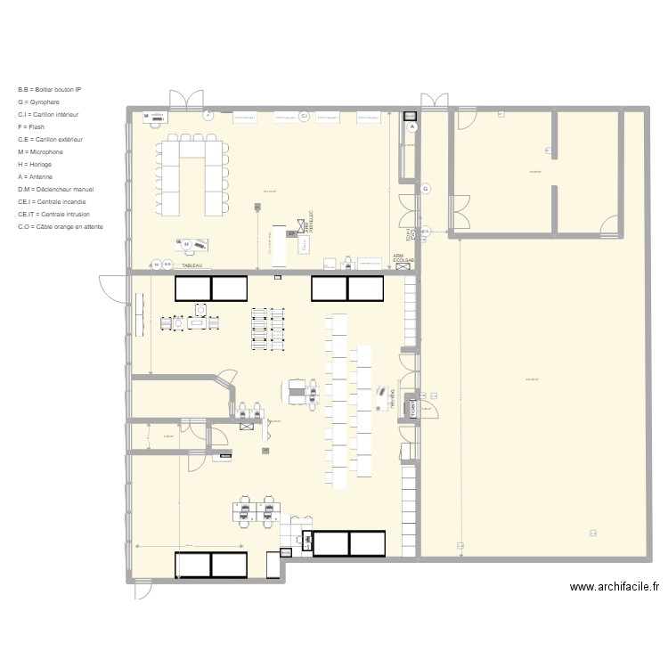 salle h1/h2/h5 implantation SSI / DALI. Plan de 7 pièces et 670 m2