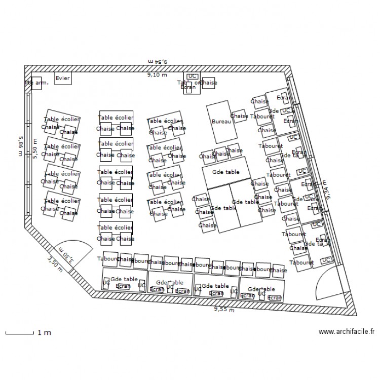 Salle 043 meubles. Plan de 0 pièce et 0 m2