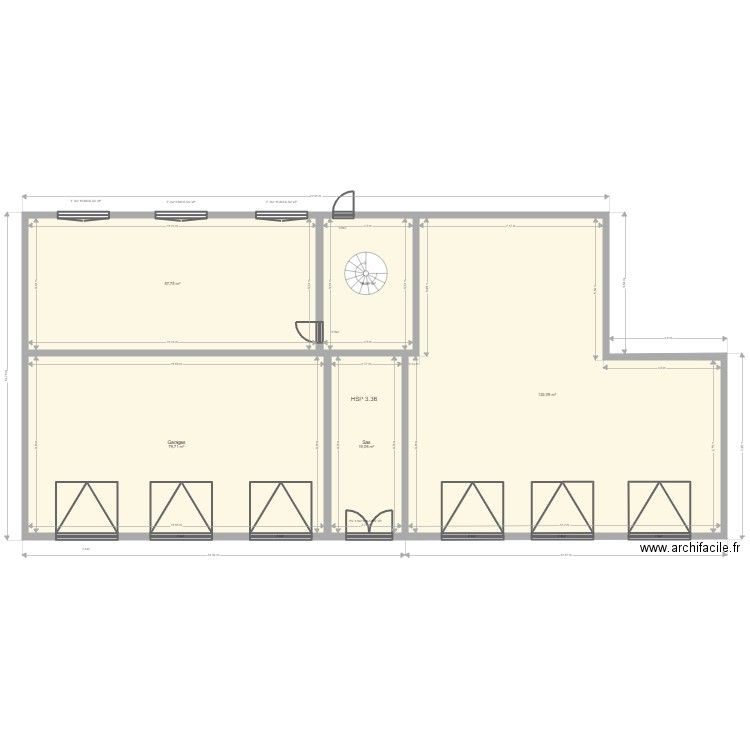 Brigand. Plan de 7 pièces et 600 m2