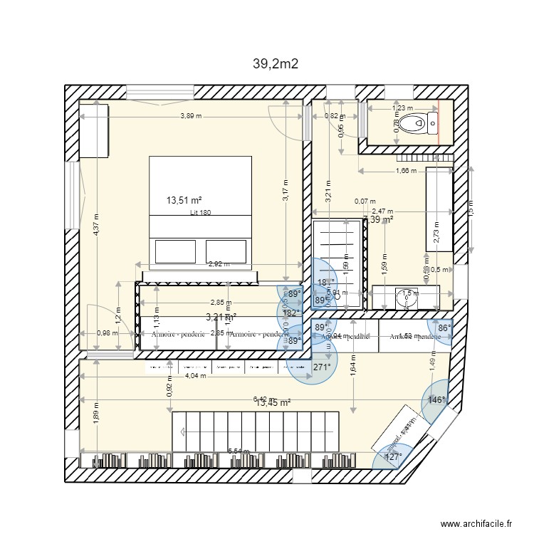 RE V4. Plan de 5 pièces et 39 m2