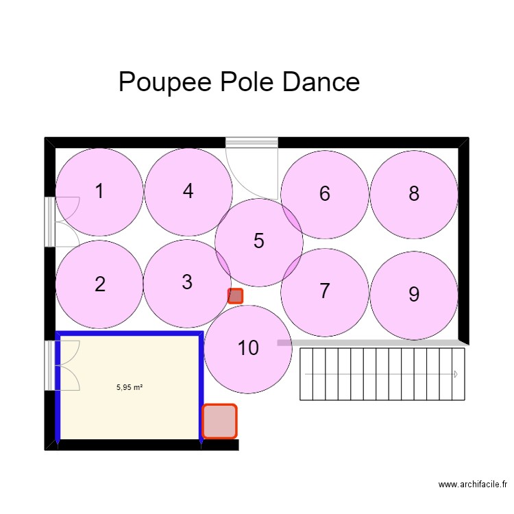 Poupee Pole Dance. Plan de 1 pièce et 6 m2