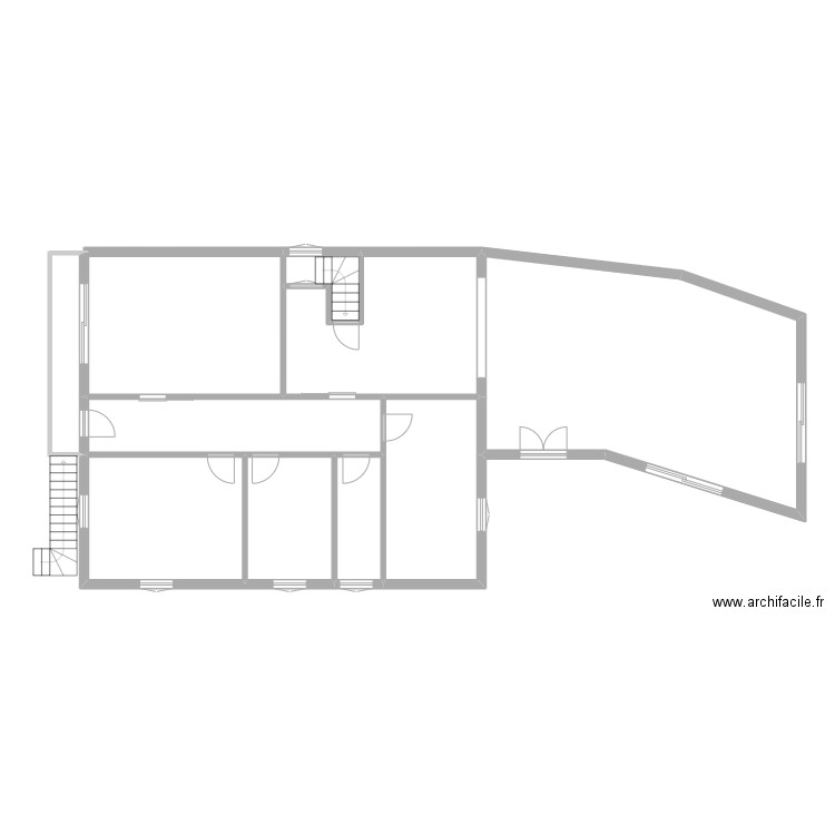 PALY. Plan de 9 pièces et 141 m2