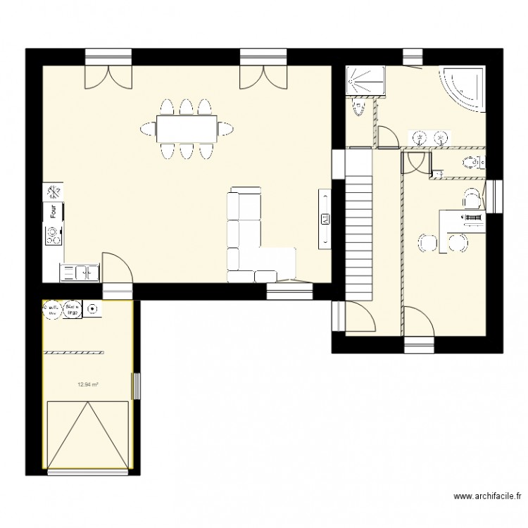 Maison mitoyenne. Plan de 3 pièces et 102 m2