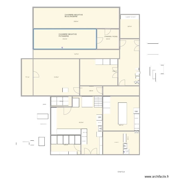 2023. Plan de 13 pièces et 267 m2