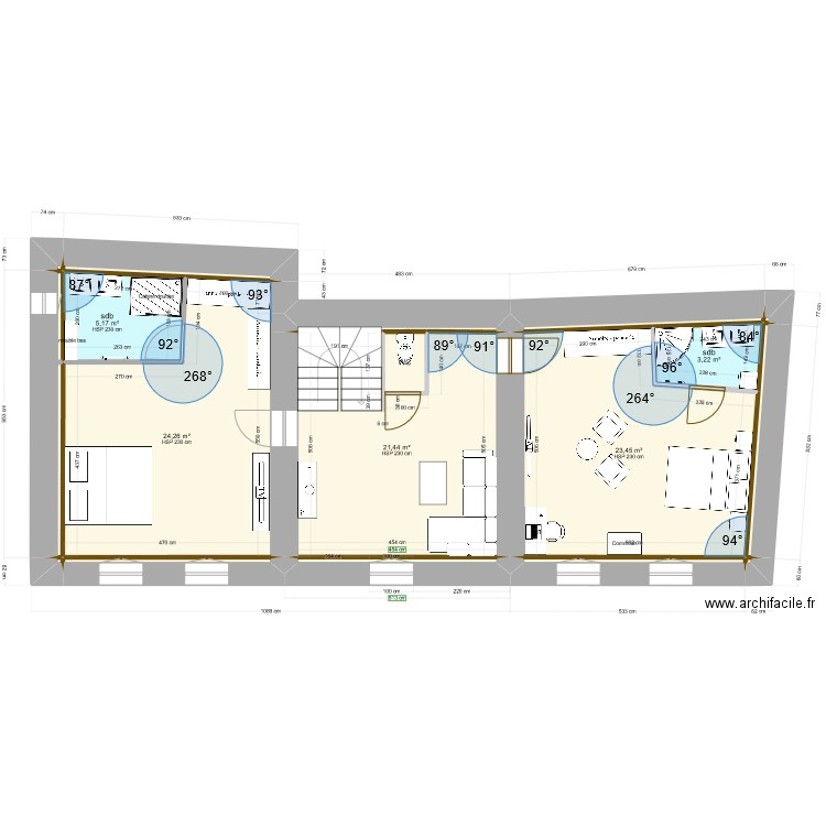 1er etage sagheat amenagé. Plan de 18 pièces et 83 m2