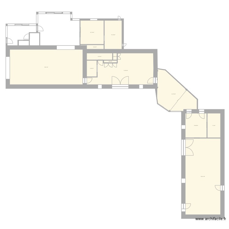 le Hir. Plan de 13 pièces et 234 m2